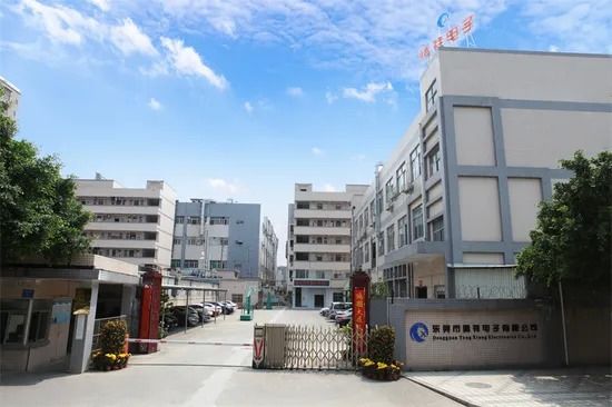 700-2700MHz 3.5dBi-4dBi 4G LTE Rundstrahlantenne mit N-Stecker für Mikrowellenkommunikation