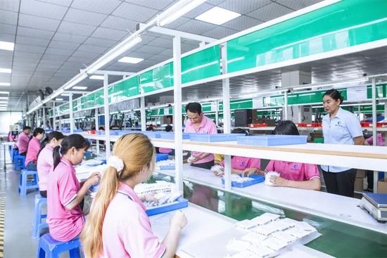 5G 4G LTE Fullband Externe Antenne mit 7 dBi Verstärkung und Betriebstemperatur -20°C bis +60°C Hochleistungs-Gummistabantenne